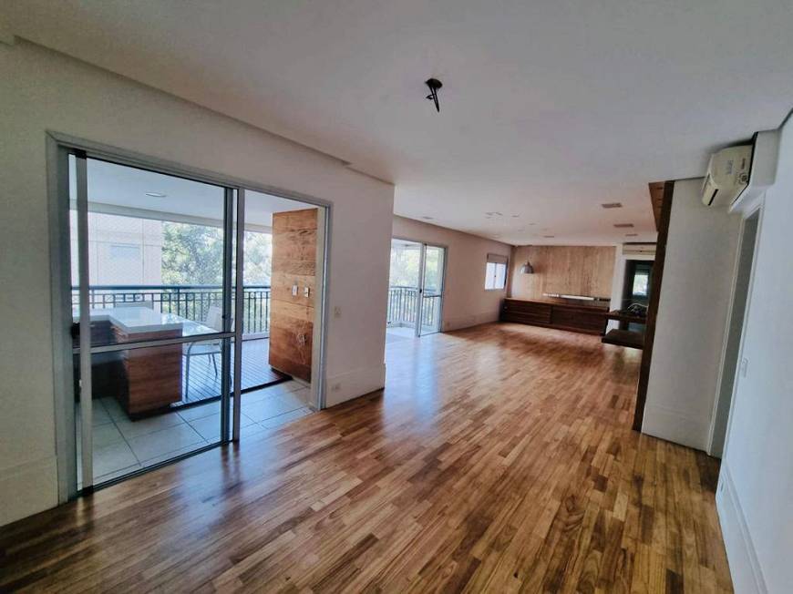 Apartamento à venda com 3 quartos, 178m² - Foto 7