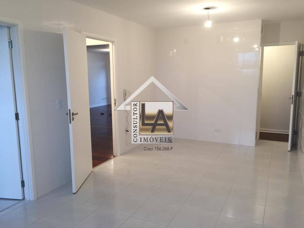 Apartamento à venda com 3 quartos, 143m² - Foto 17