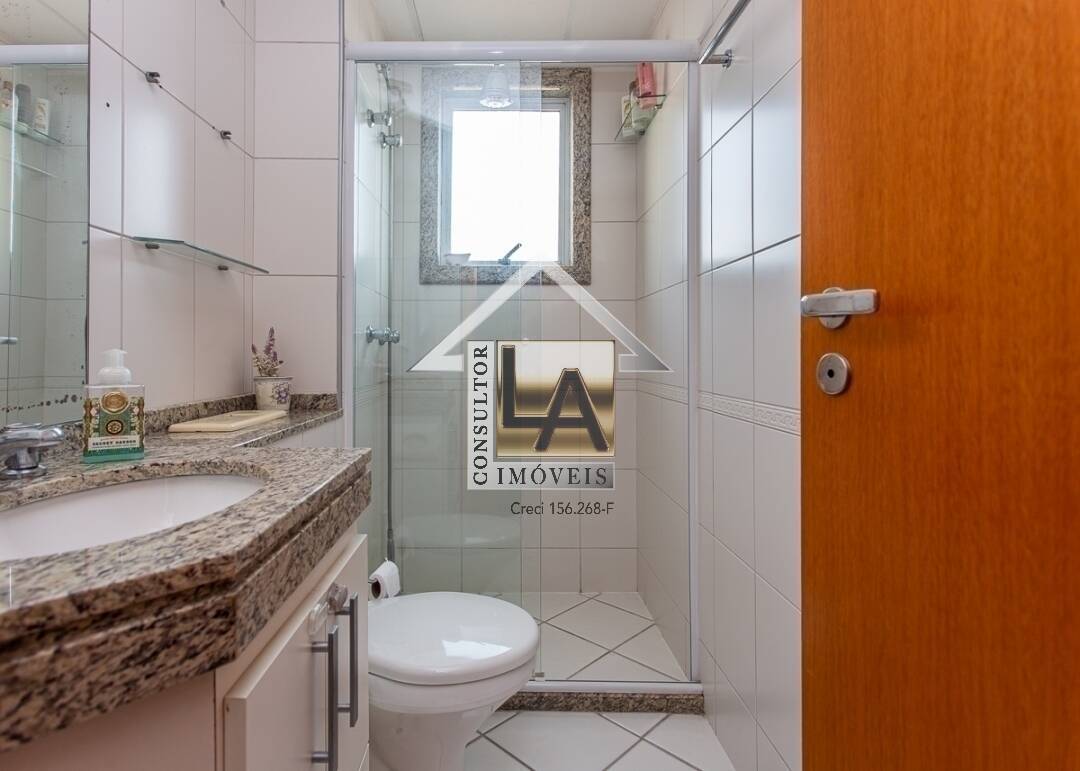 Apartamento à venda com 3 quartos, 218m² - Foto 17