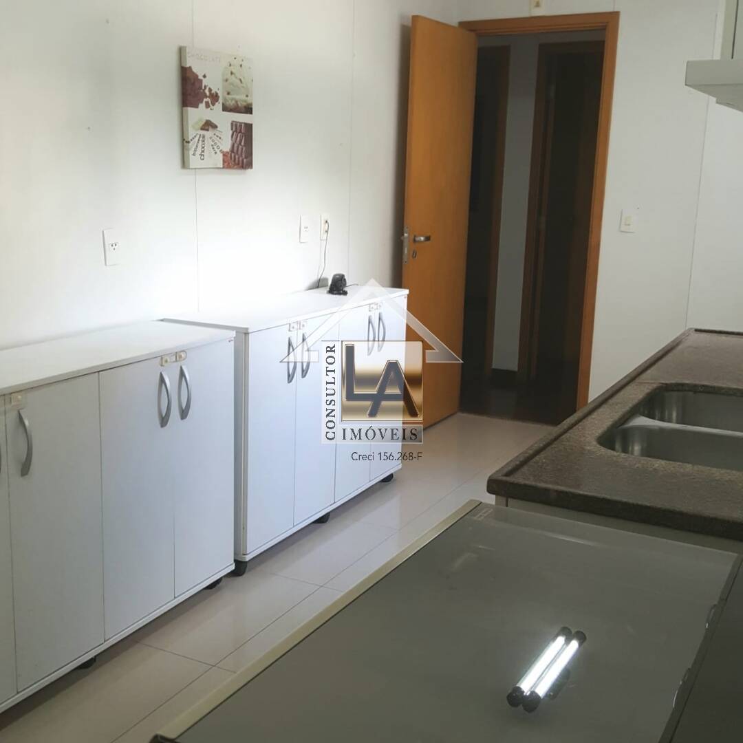 Apartamento à venda com 4 quartos, 140m² - Foto 13