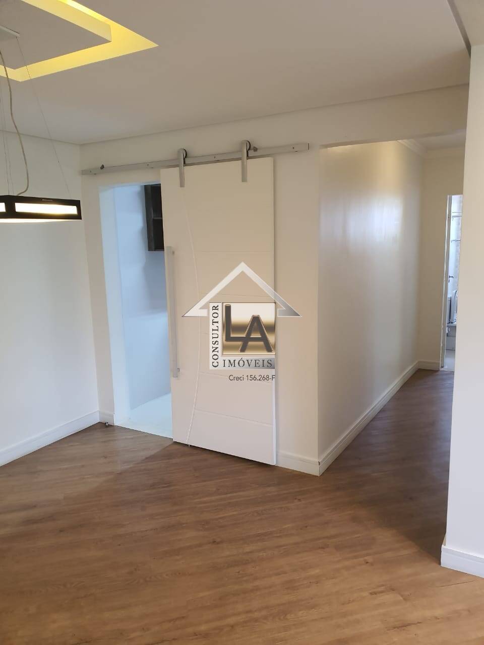 Apartamento à venda com 2 quartos, 63m² - Foto 1