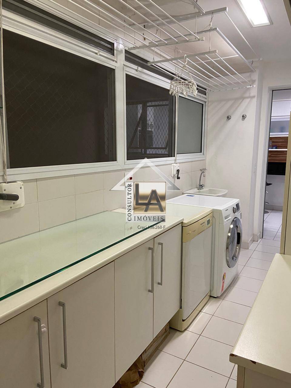 Apartamento à venda com 3 quartos, 154m² - Foto 13