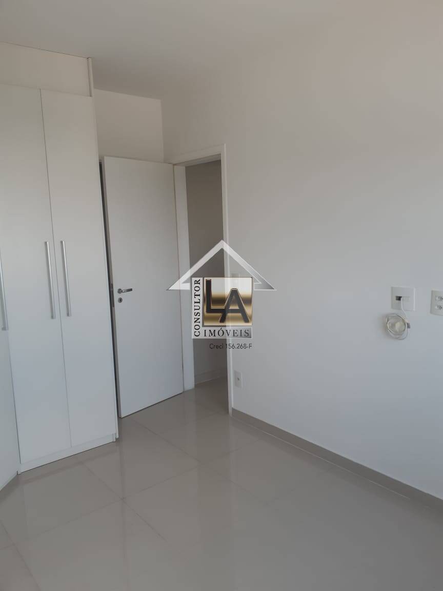 Apartamento à venda com 2 quartos, 65m² - Foto 3