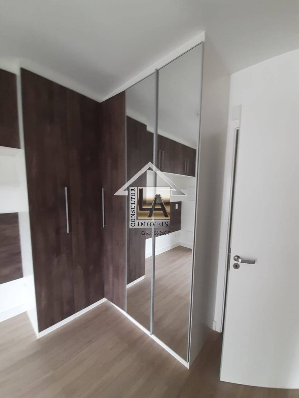 Apartamento à venda com 1 quarto, 39m² - Foto 11