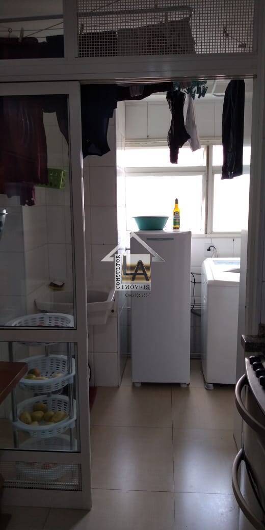 Apartamento à venda com 3 quartos, 97m² - Foto 11