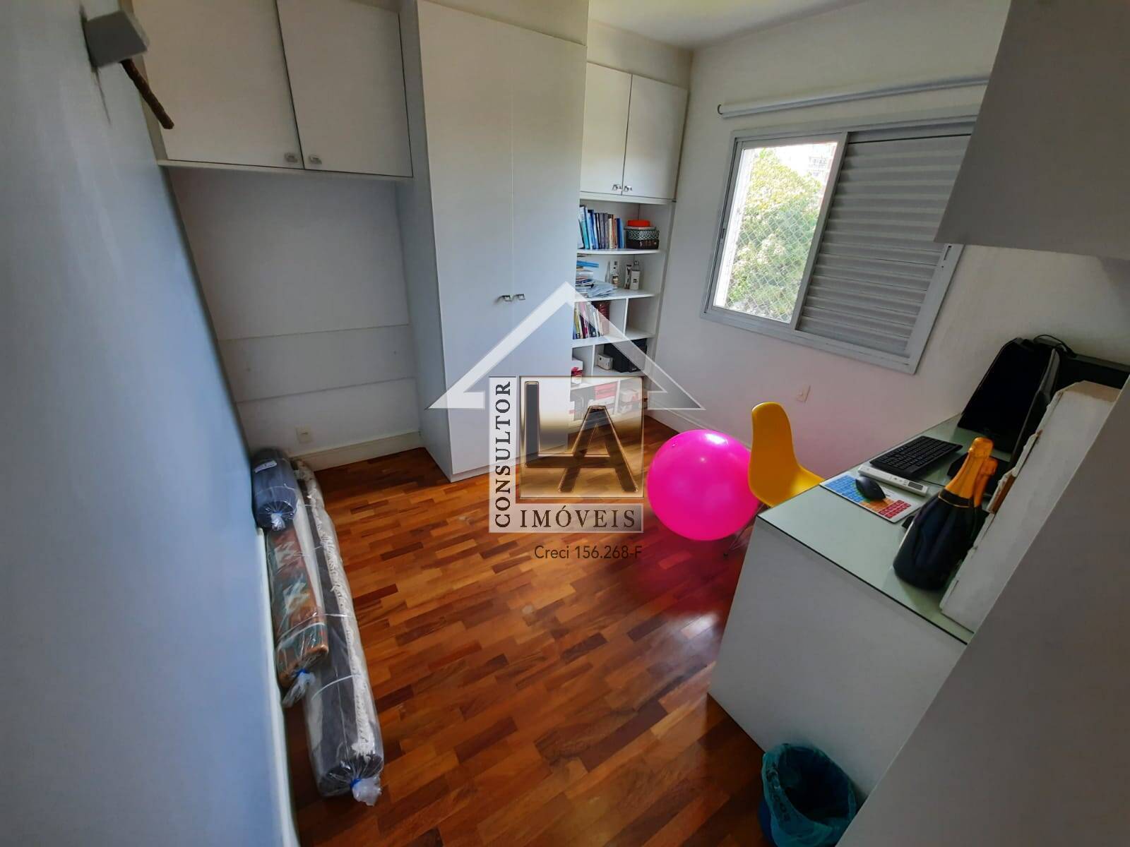 Apartamento à venda com 3 quartos, 154m² - Foto 8