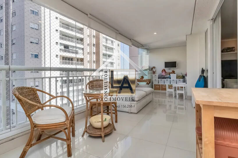 Apartamento à venda com 3 quartos, 141m² - Foto 2