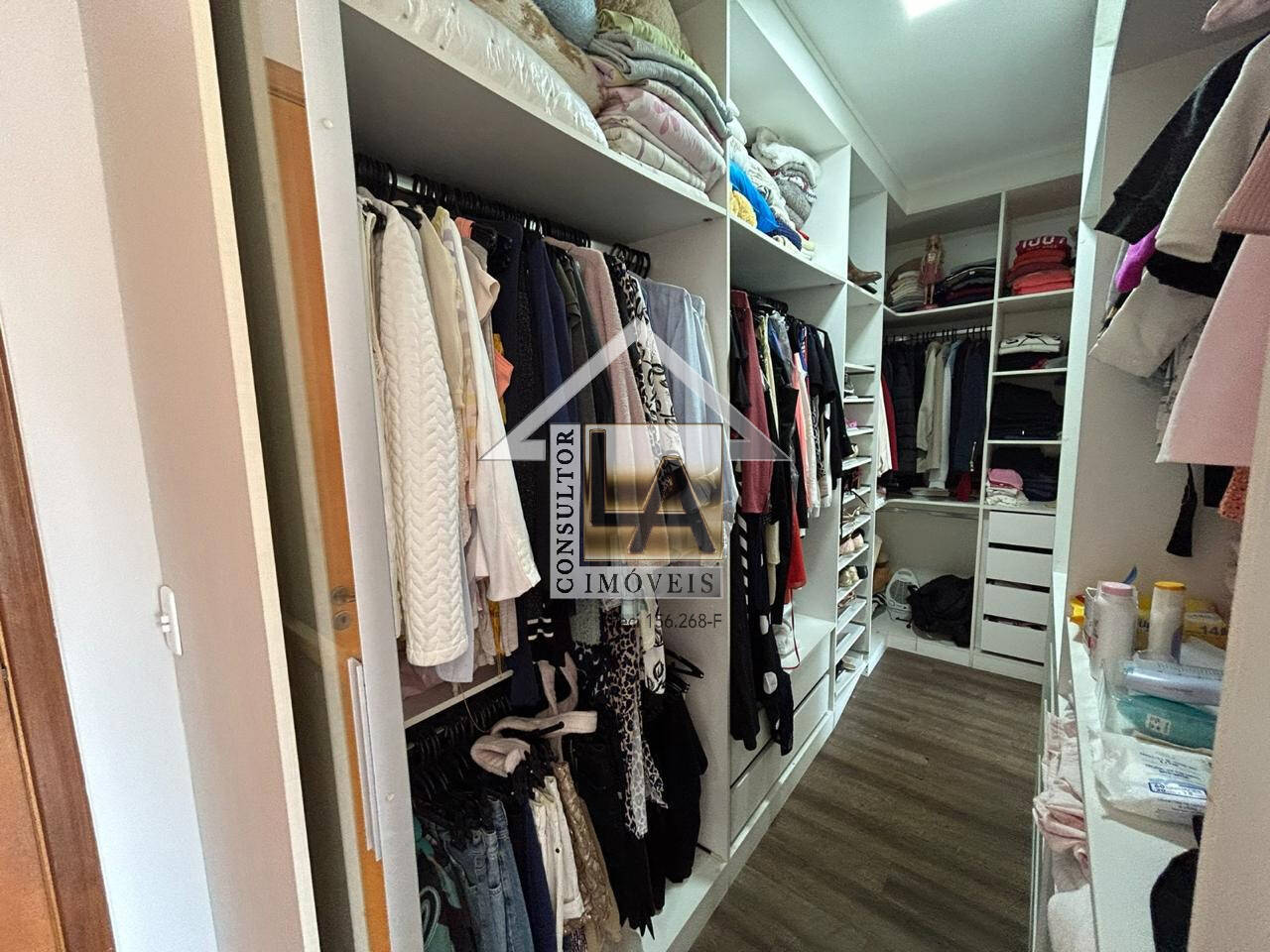 Sobrado à venda com 3 quartos, 243m² - Foto 19