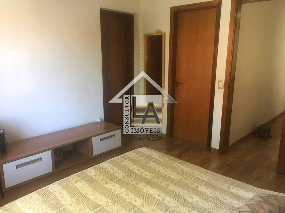 Casa à venda com 3 quartos, 236m² - Foto 19