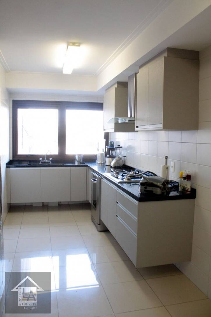 Apartamento à venda com 3 quartos, 209m² - Foto 25