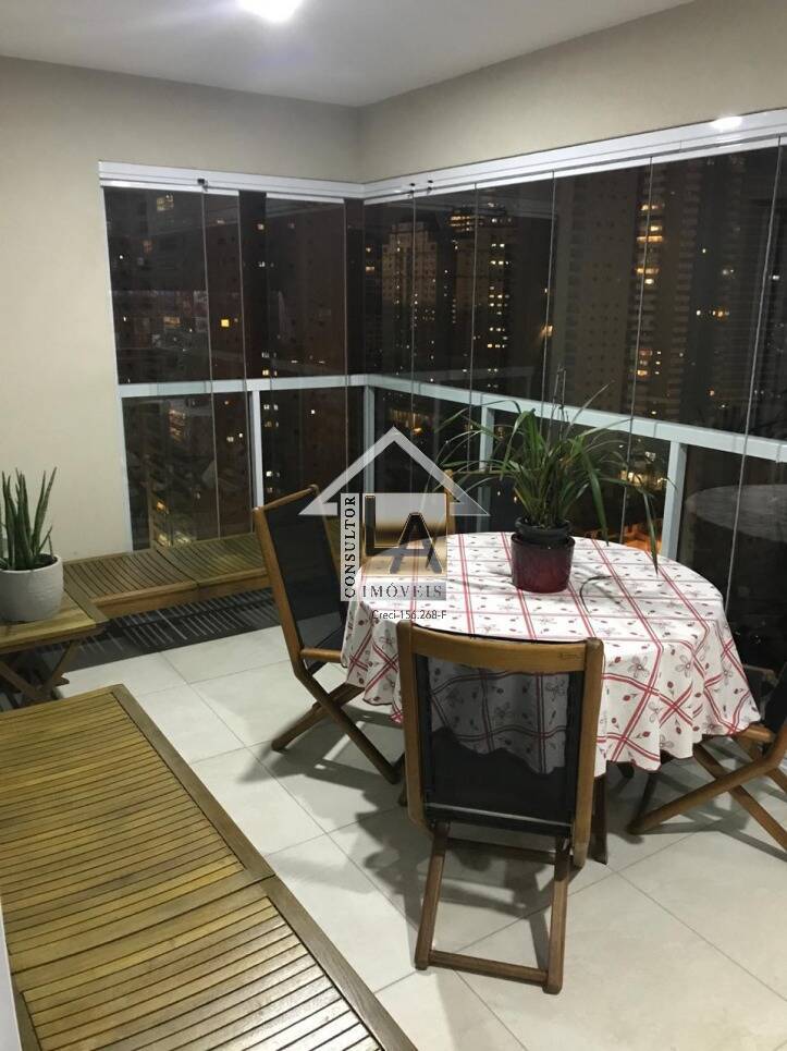 Apartamento à venda com 2 quartos, 70m² - Foto 1