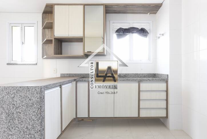 Apartamento à venda com 4 quartos, 208m² - Foto 8